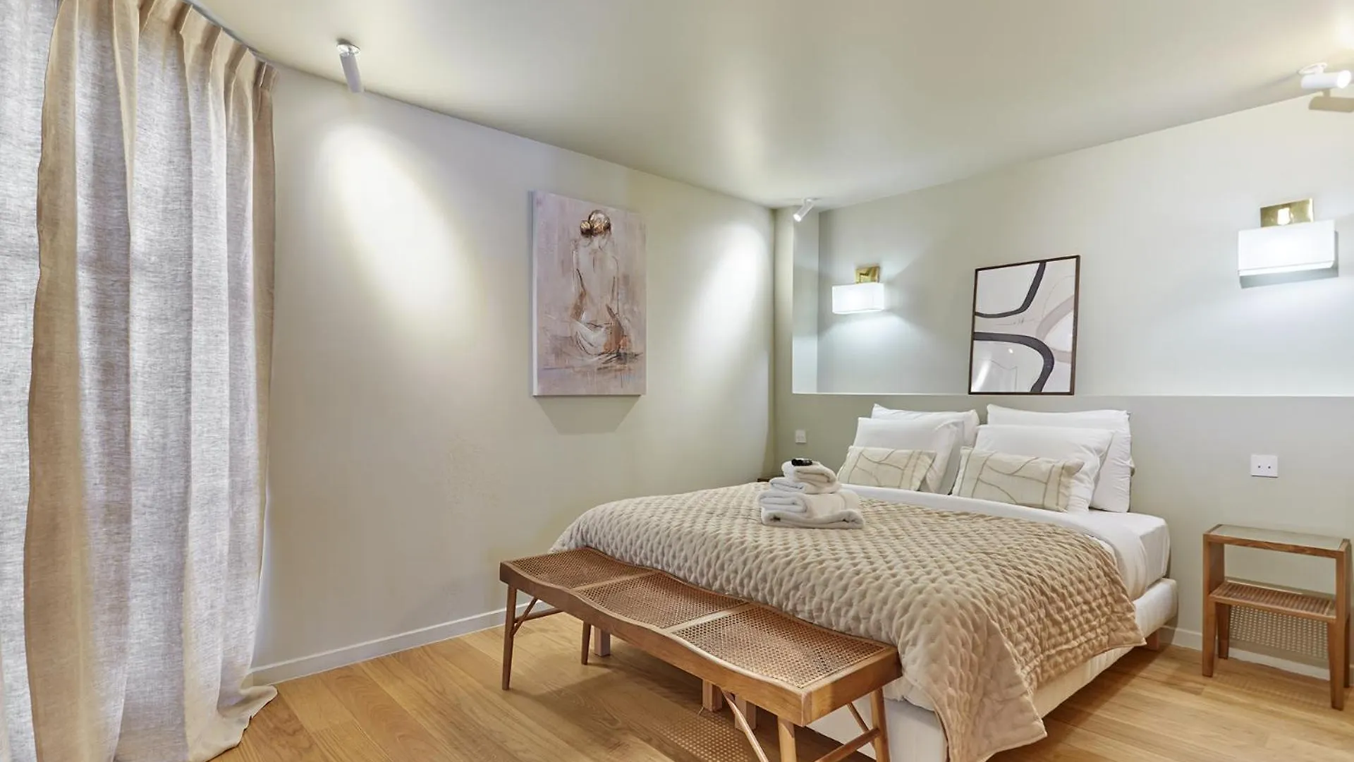 Apartment Superb Notre Dame De By Studioprestige Paris